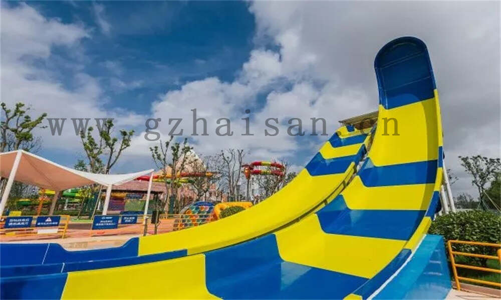 如何经营独具特色的水上乐园呢