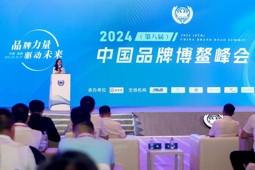 今年会游乐荣获“2024年度游乐行业标杆企业”奖